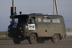 Российский военный медик под огнем танка эвакуировал семь раненых сослуживцев