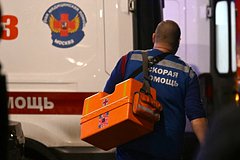 Мотоциклист врезался в полицейскую машину в российском городе