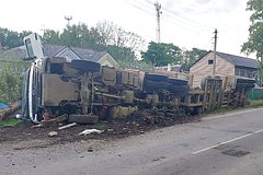 В России лесовоз сбил троих детей