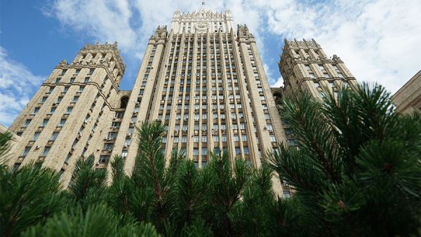 В МИД РФ назвали лицемерными заявления Польши о вандализме на мемориале «Медное»