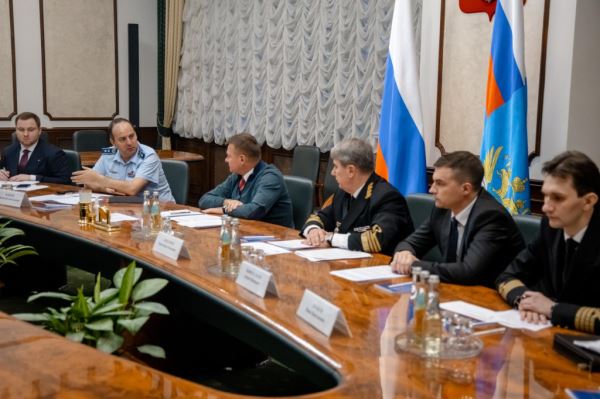 Роман Старовойт уточнил статус судов при смене морского и речного районов плавания