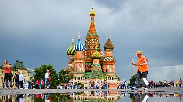 Московские гиды провели 100 тысяч экскурсий с января