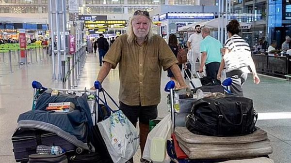 Британские пенсионеры остались без жилья в Испании из-за наплыва туристов
