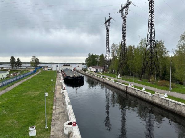 Через шлюзы Волго-Балта с начала навигации прошло почти 8 тысяч судов