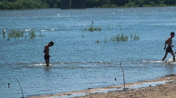 Купаться в Иртыше нельзя: чем заняться на пляже