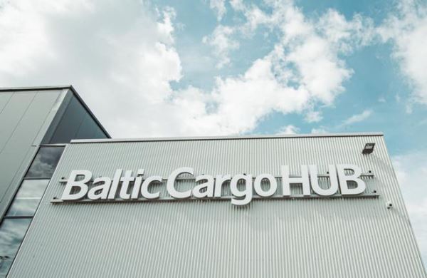 Авиакомпания airBaltic открыла крупнейший грузовой авиатерминал в Прибалтике