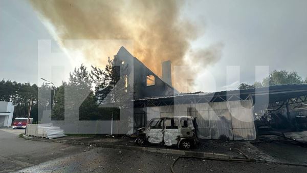 Три человека погибли в результате пожара в подмосковной деревне Молзино