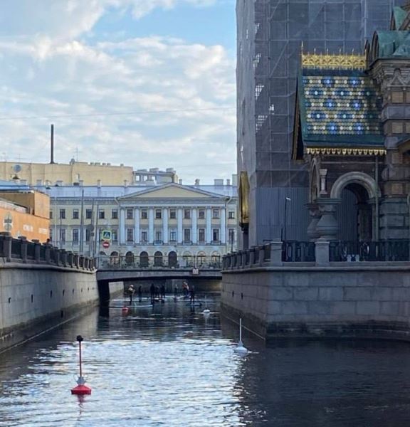 Водные пути в центре Петербурга подготовили к туристическому сезону