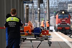 Состав с пассажирами сошедшего с рельсов поезда прибыл в Москву