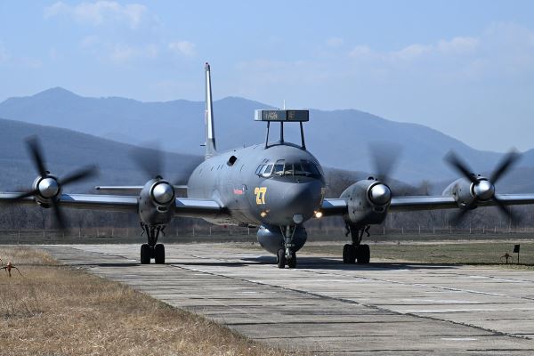 Ударные дроны, вылетавшие из фур, атаковали военные аэродромы России. Минобороны заявило о теракте и раскрыло последствия